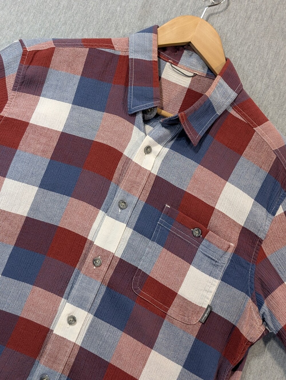 Eddie Bauer Buffalo Plaid Button Shirt Men's Medium Red Blue White